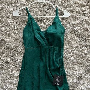 Lulu’s NWT XS Emerald Perfectly Primed Gown Wedding Guest Dress
